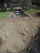Descrizione: C:\Users\Cesare\Desktop\Foto 2 - Setto in sabbia nel collettore C alla confluenza con il collettore B.jpg