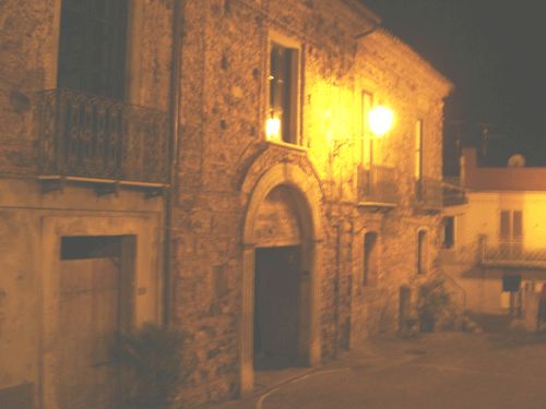 476x350 pixels (25K)